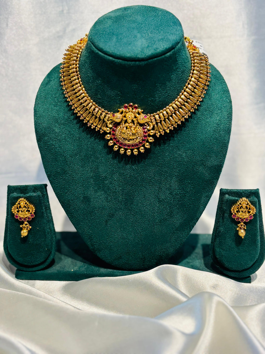 Traditional Necklace for Women