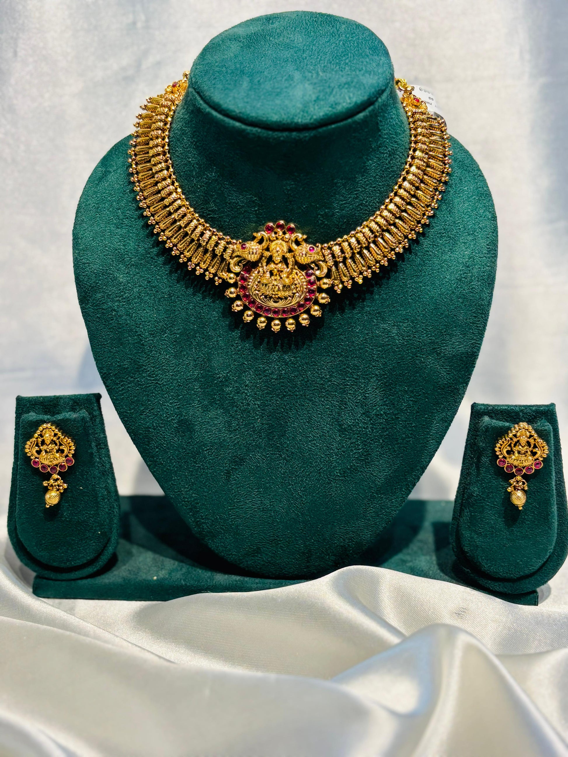 Traditional Necklace for Women