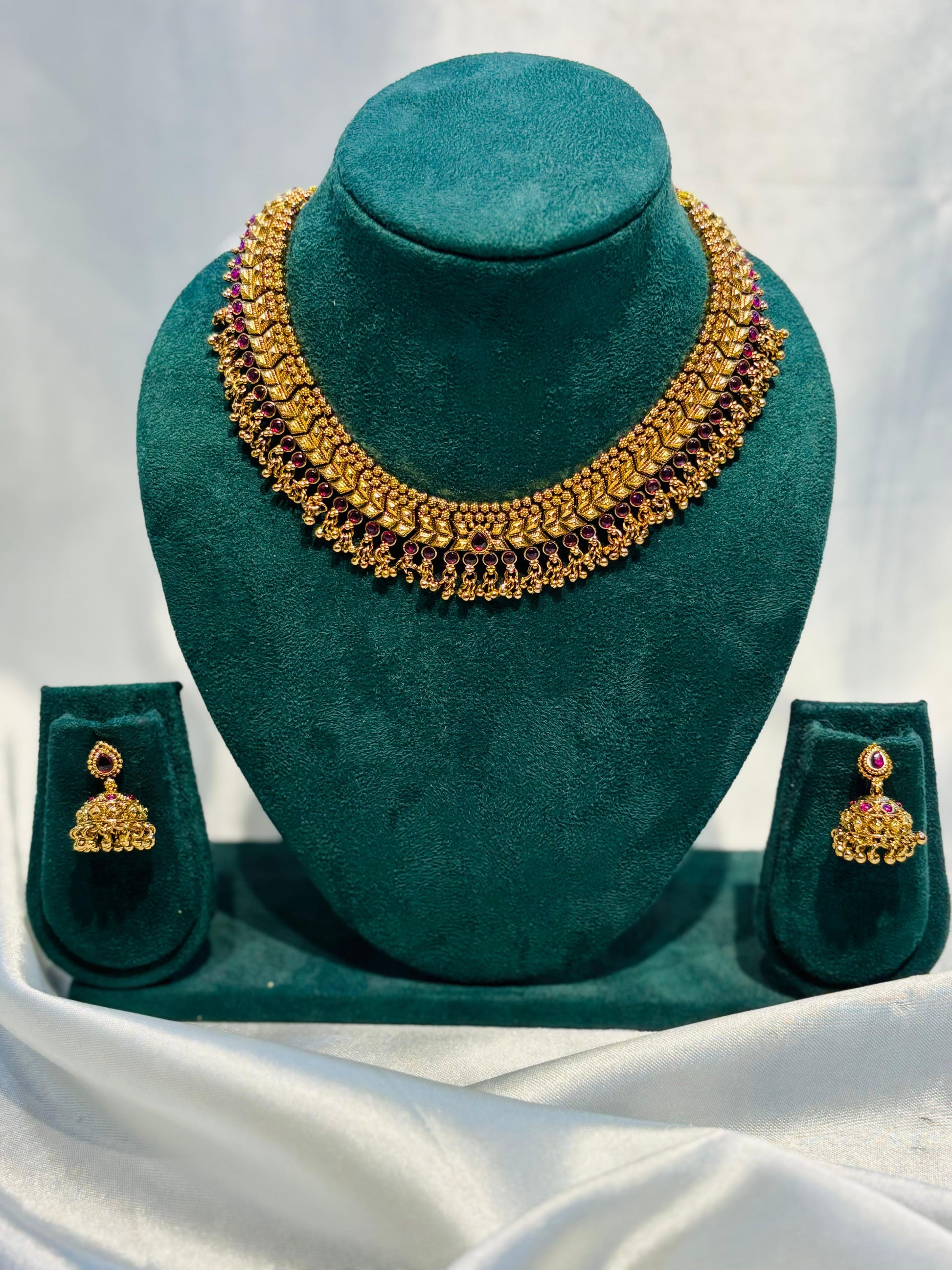 Elegant Traditional Necklace for Women