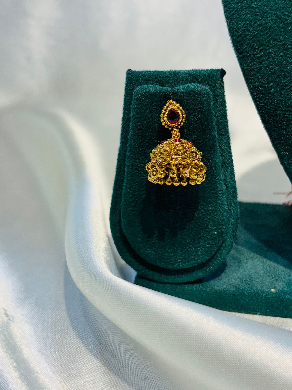 Elegant Traditional Necklace for Women