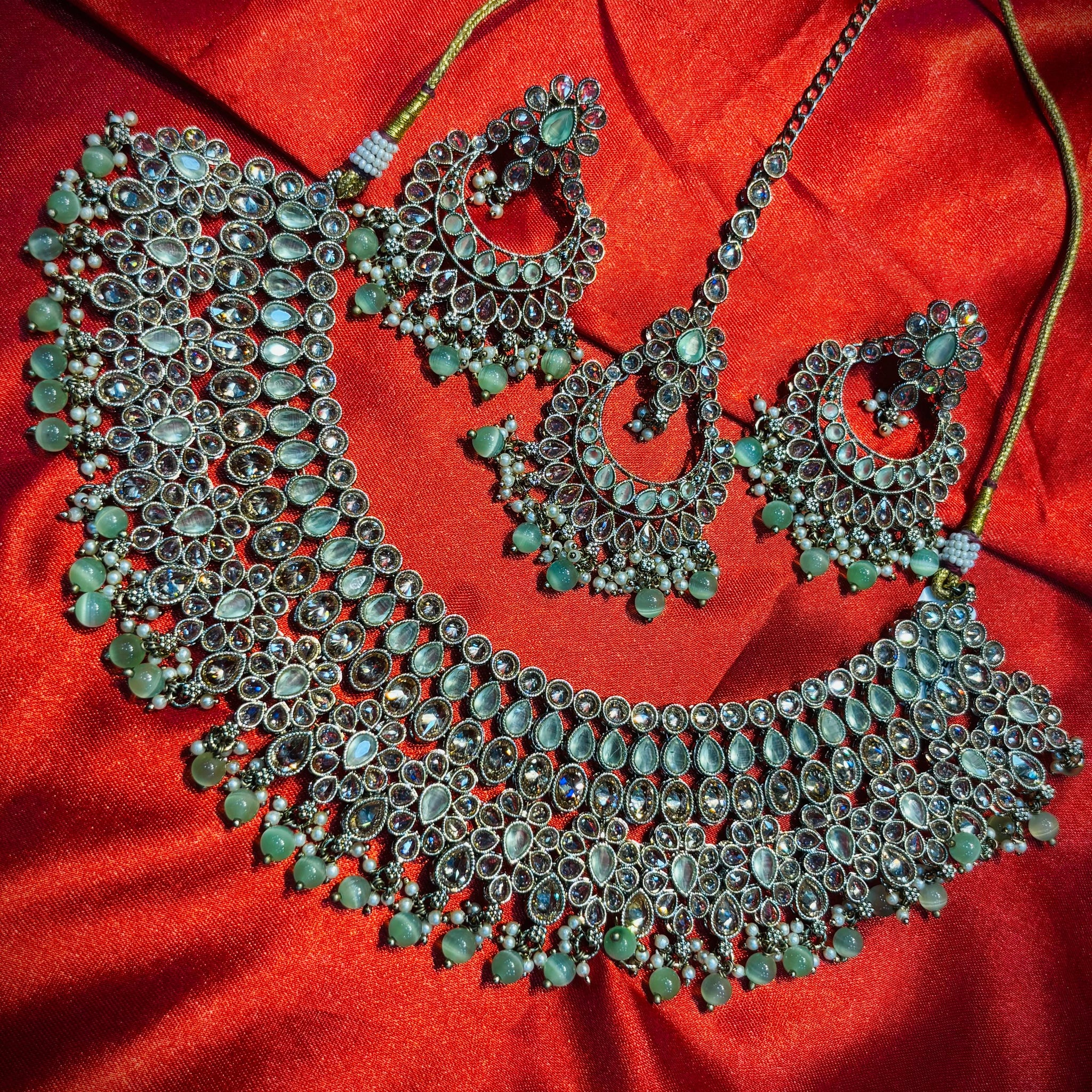 Stunning Bridal Choker Set with Elegant Stones  |  LB227