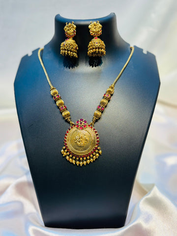 Trendy Women’s Long Chain Necklace – Fashionable Statement Jewelry |  LB232