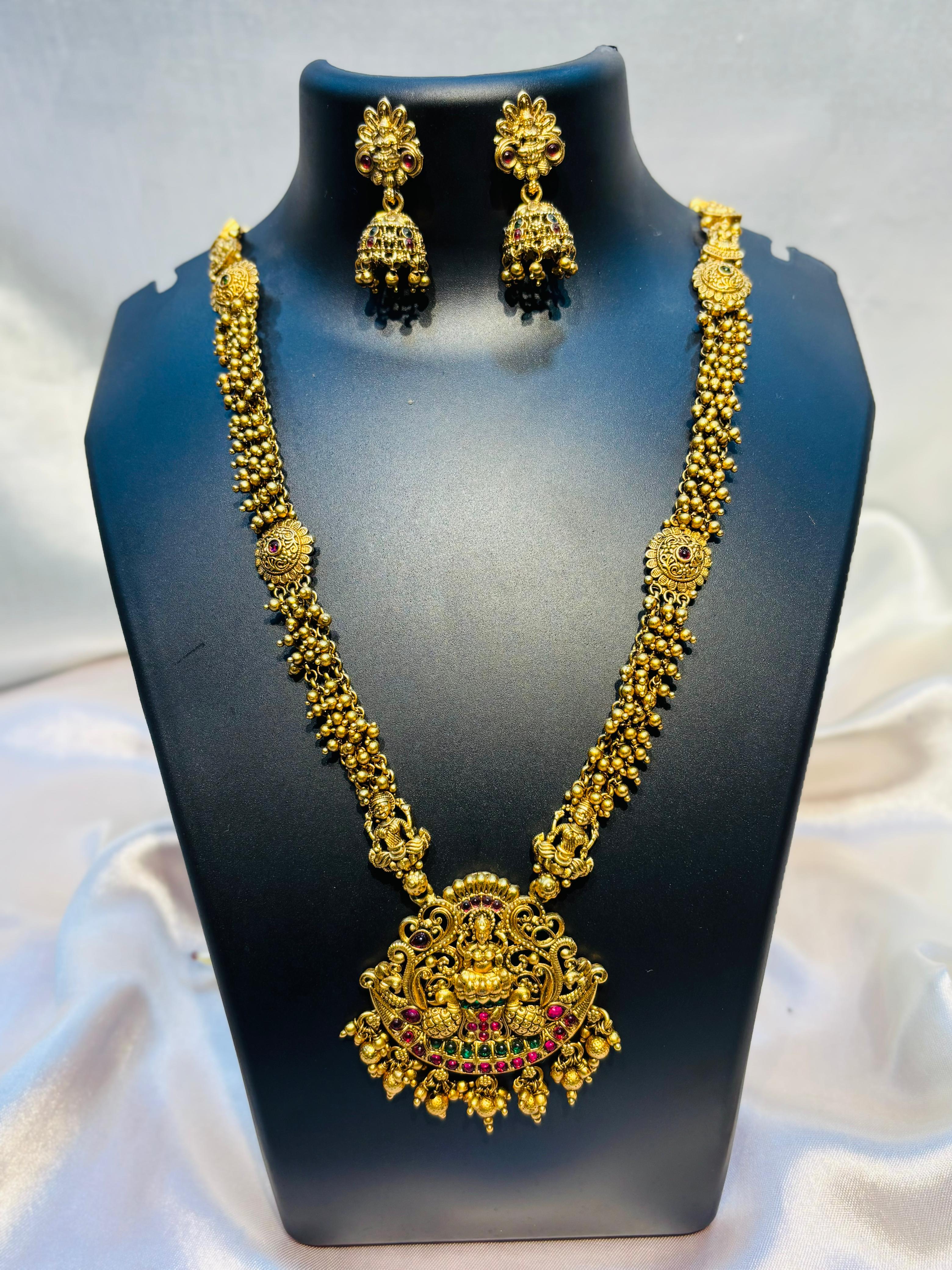 Classic Long Chain Necklace for Women – Timeless Fashion Jewelry  |  LB235