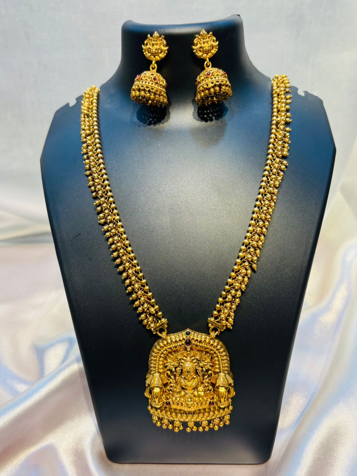 Fashionable Women’s Long Chain Necklace  |  LB236