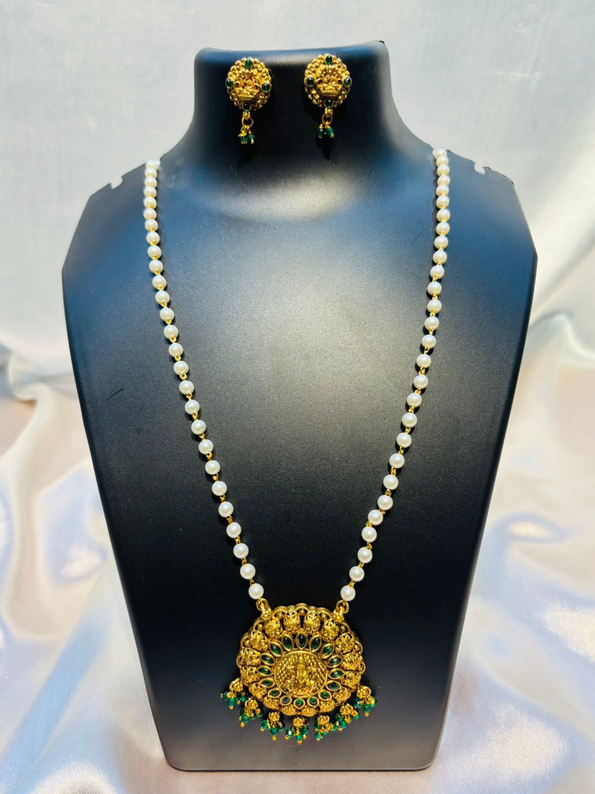 Delicate Long Chain Necklace – Stylish Jewelry for Modern Women  |  LB237