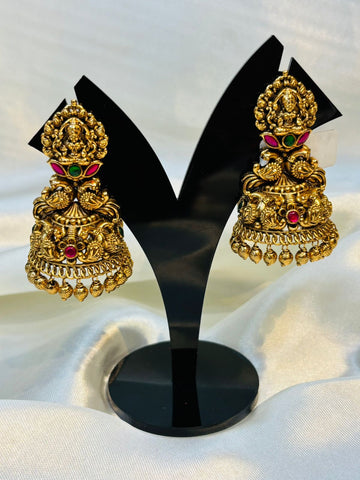 Antique Earrings – Timeless Statement Jewelry  |  LB242