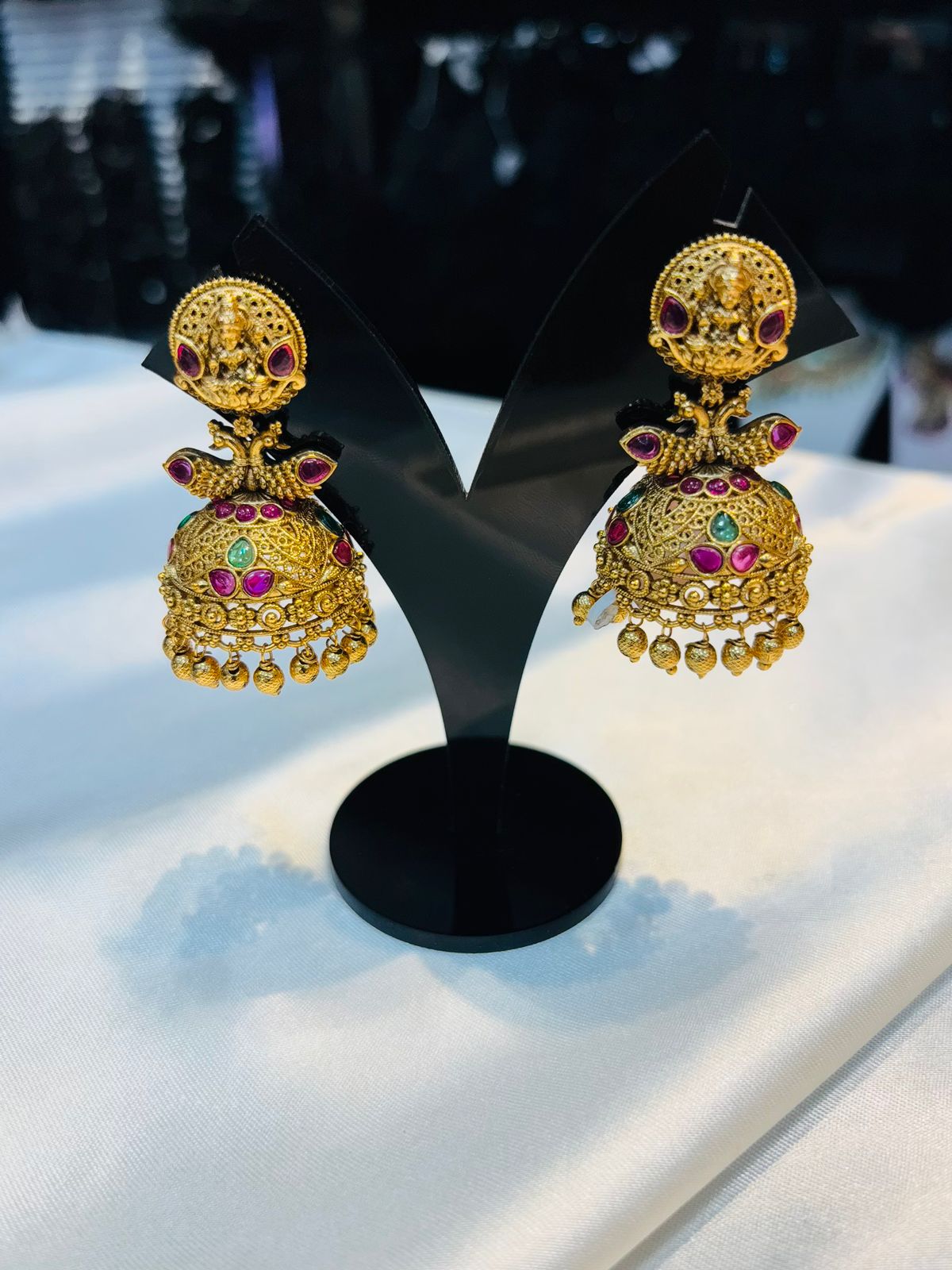 Intricate Antique Earrings – Elegant Statement Pieces for Women | LB245