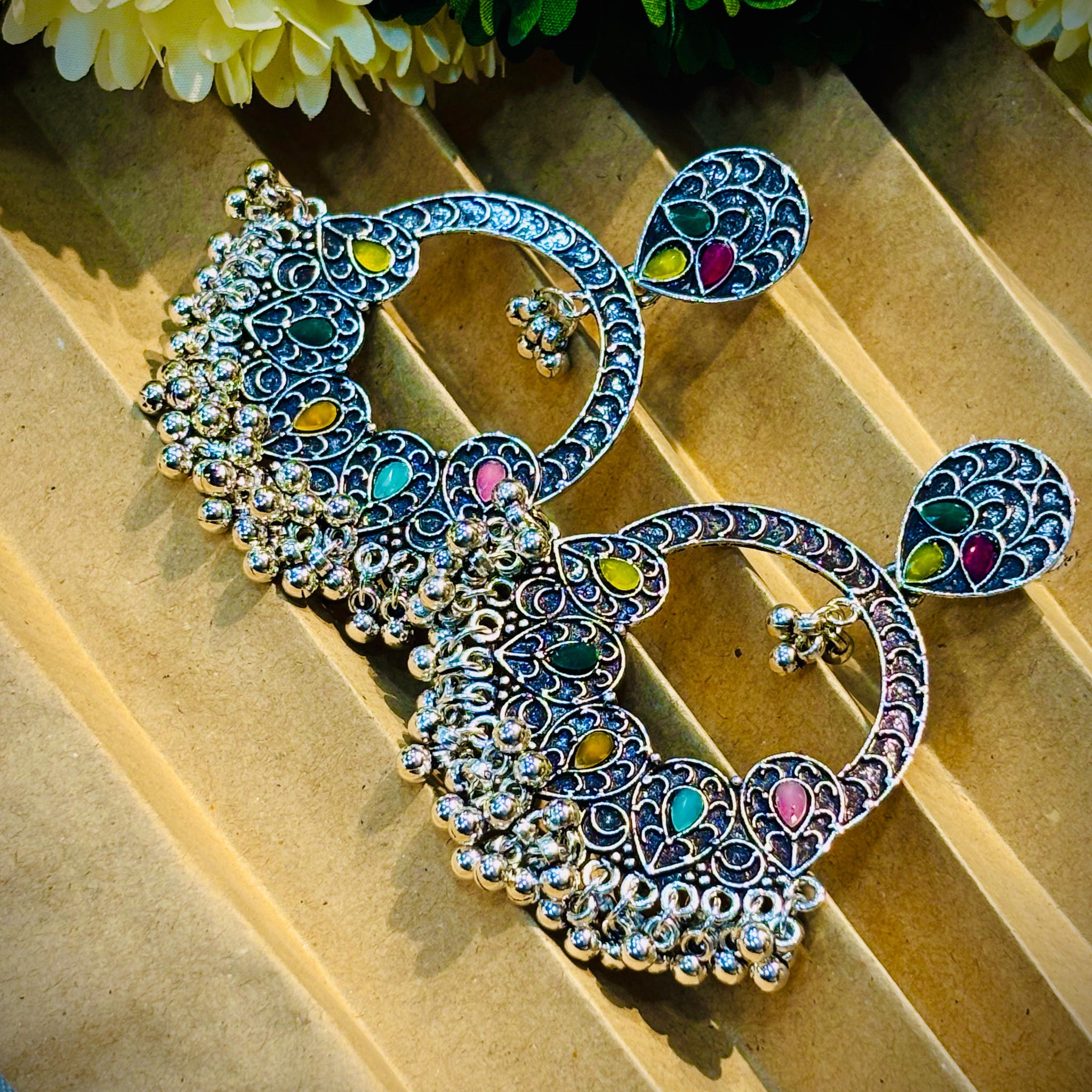 BLACK METAL MULTI COLOR STONES EARRINGS -LLB 271