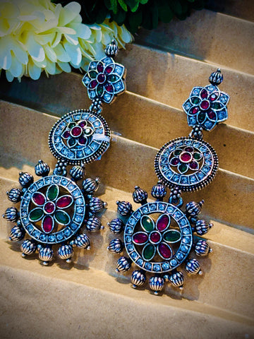 BLACK METAL STONE EARRINGS -LLB270