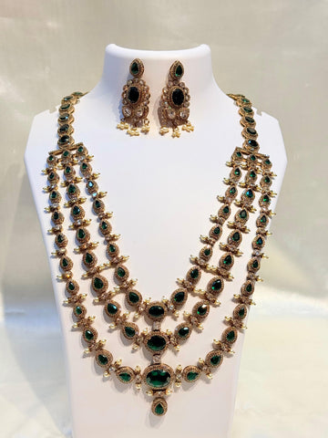 MULTI -LAYERED VICTORIAN  STYLE NECKLACE SET  -LLB 278
