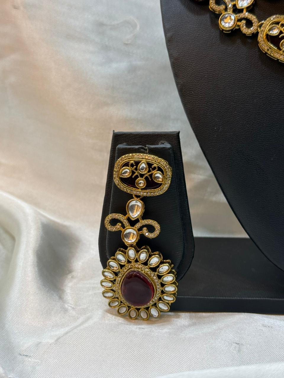 RED KUNDAN STONE NECKLACE SET  LLB-287