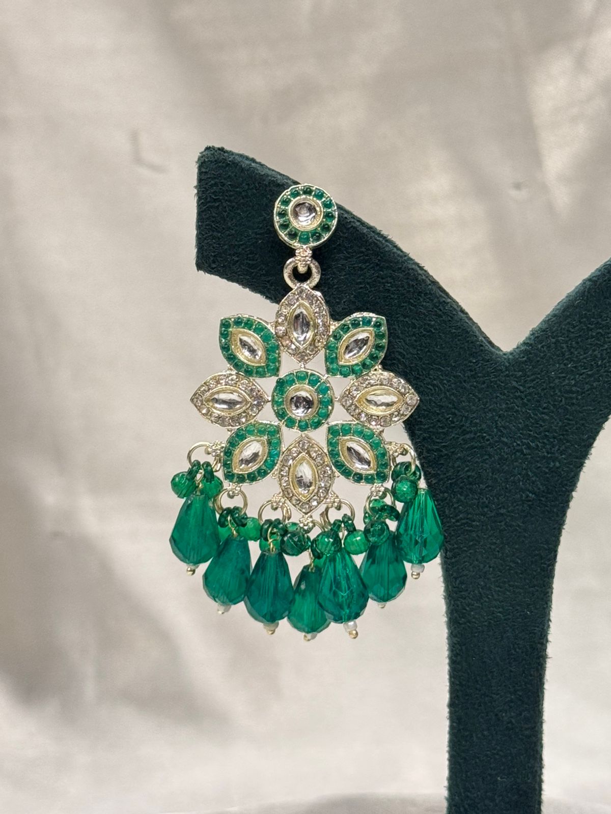 function wear jhumkas green color,llb670