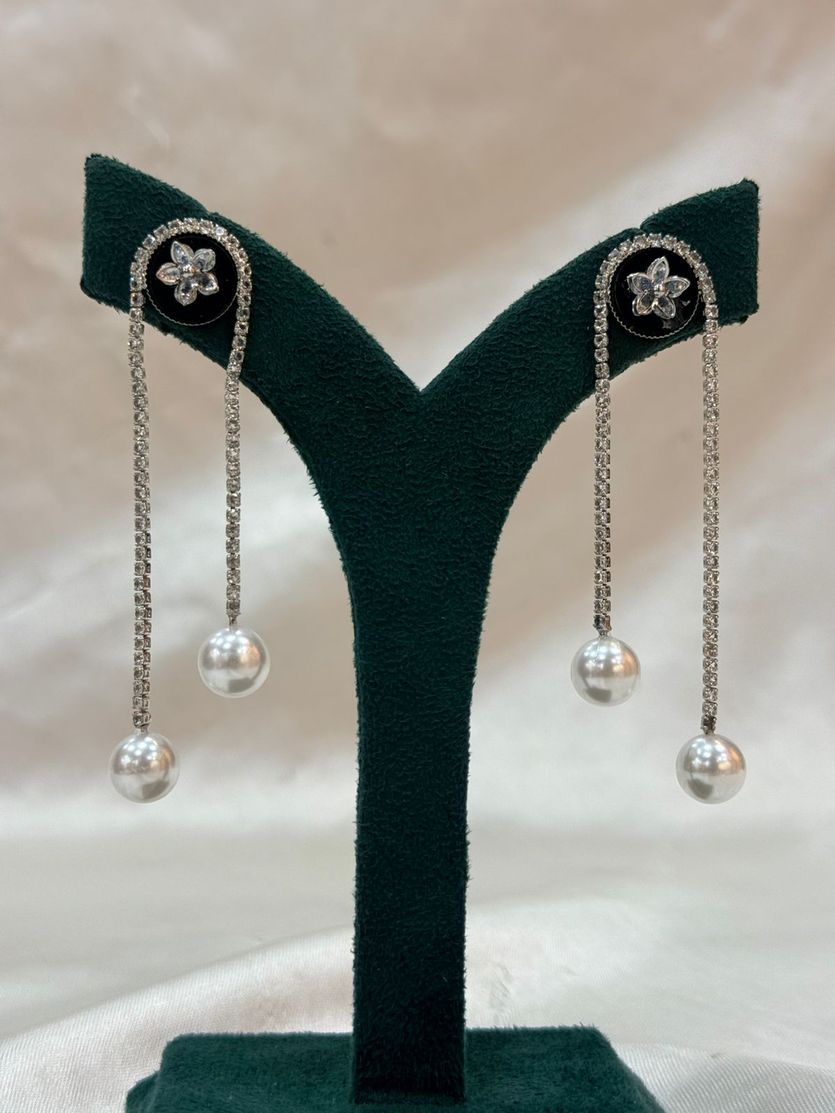 Black & Silver Rhinestone Pearl Drop Earrings,llb690