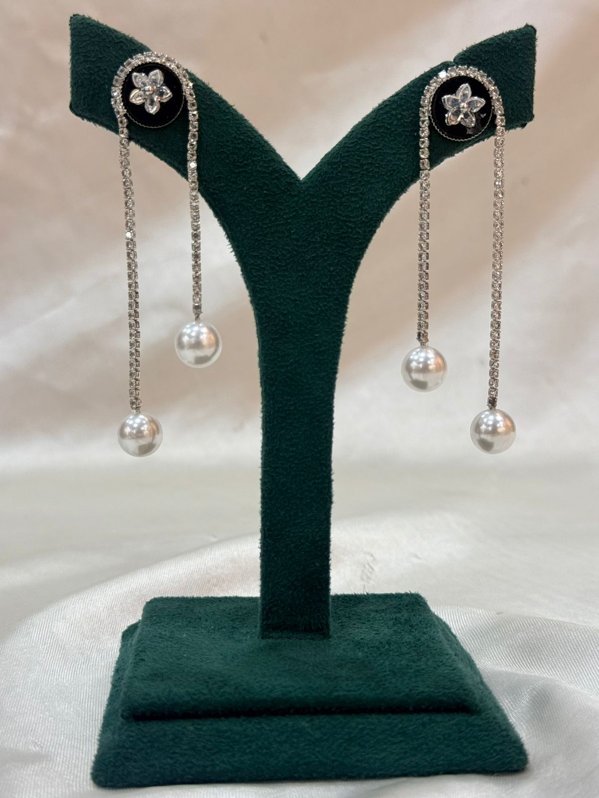 Black & Silver Rhinestone Pearl Drop Earrings,llb690