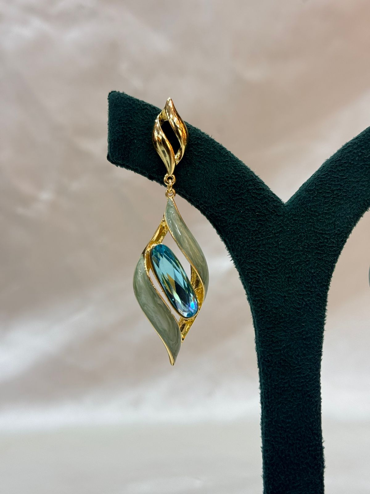 Gold Teal Crystal Drop Earrings with Mint Swirl Design,llb689