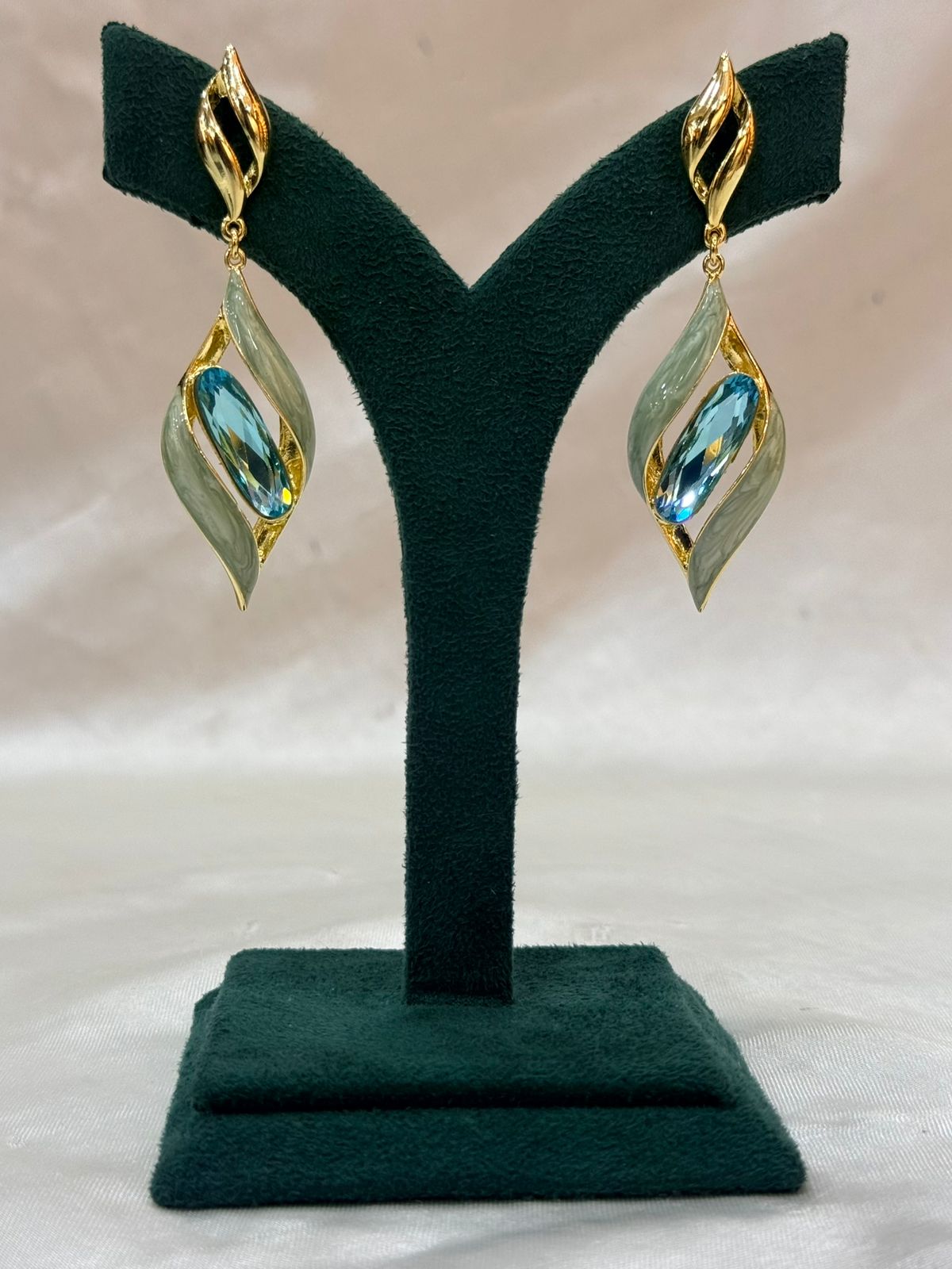 Gold Teal Crystal Drop Earrings with Mint Swirl Design,llb689