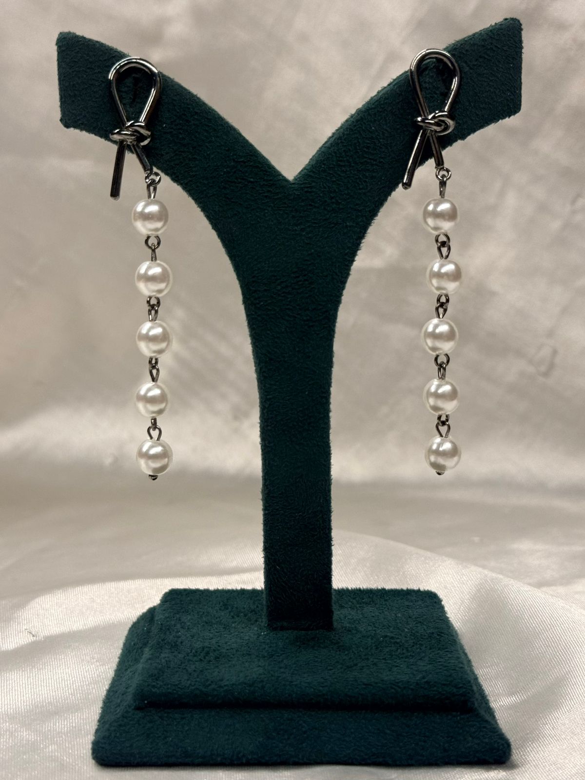 Silver Knot Pearl Drop Earrings for Women,llb679