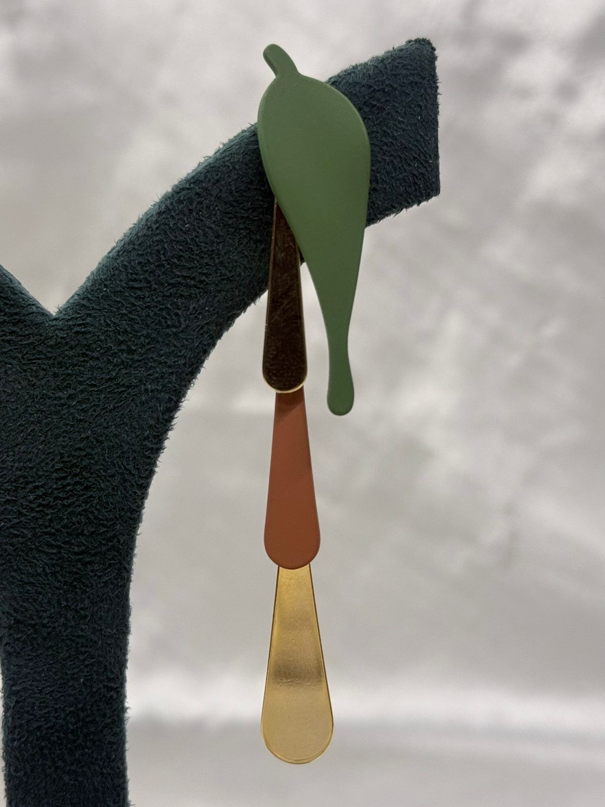 Modern Leaf Design Drop Earrings for Women,llb676