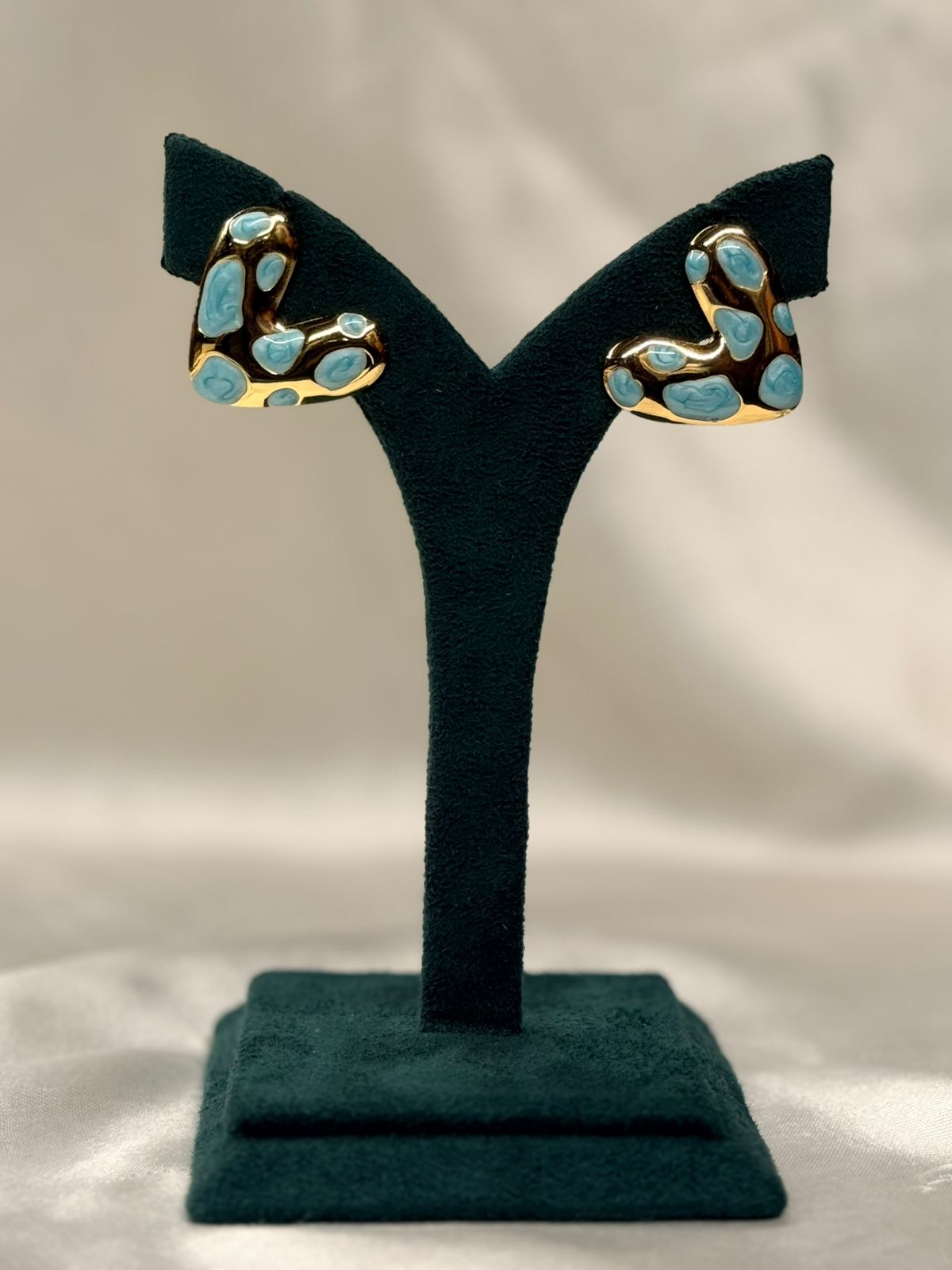 Gold L-Shape Stud Earrings with Turquoise Enamel,llb711