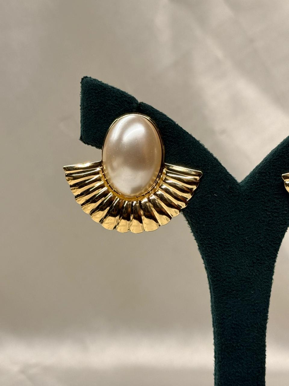 Gold Fan Stud Earrings with Oval Pearl Accent,llb709