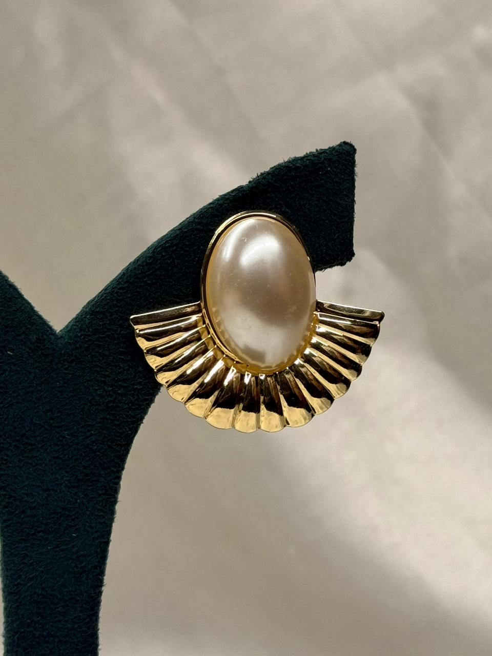 Gold Fan Stud Earrings with Oval Pearl Accent,llb709