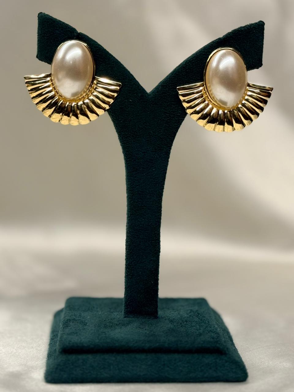 Gold Fan Stud Earrings with Oval Pearl Accent,llb709