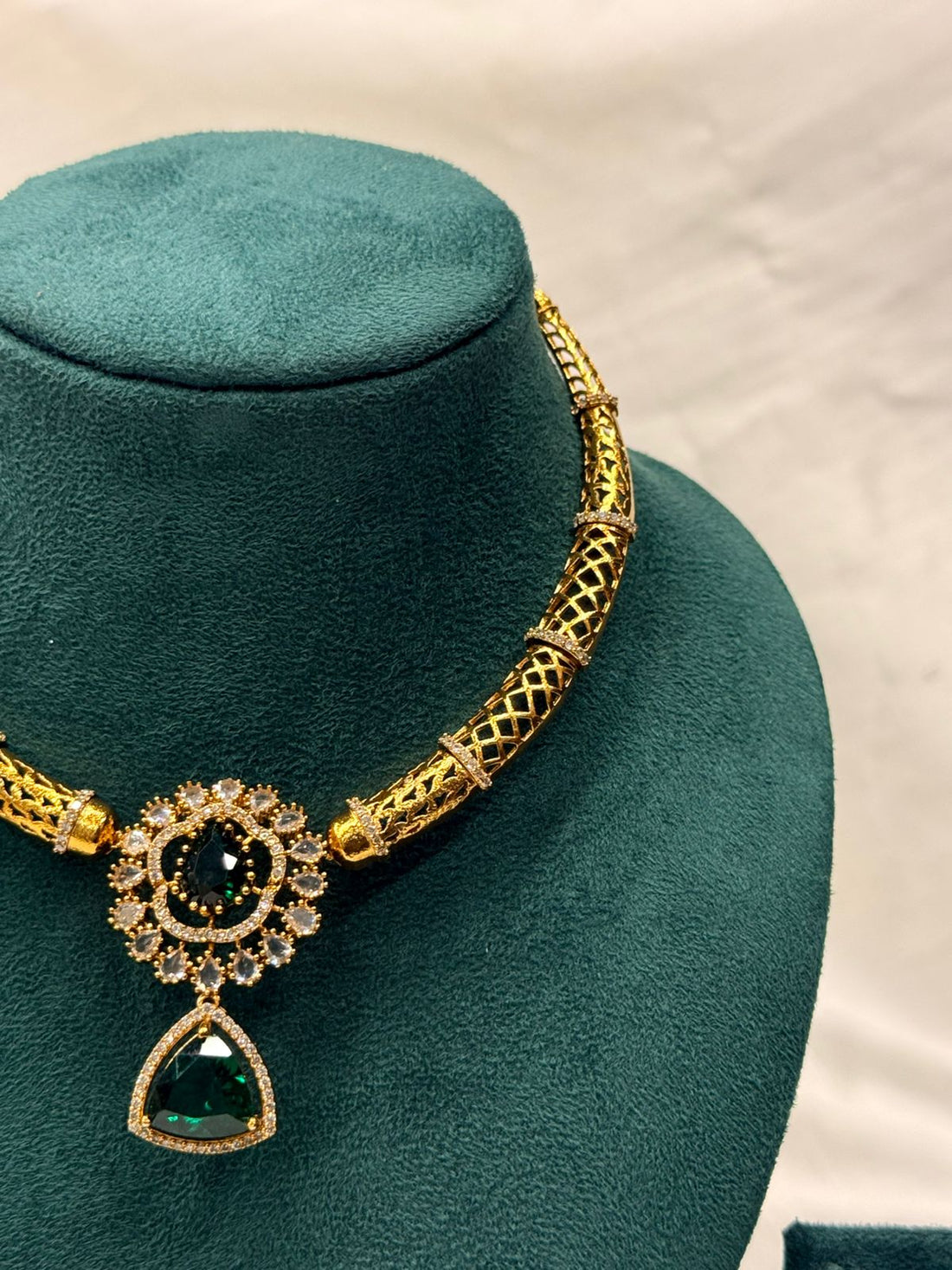 Emerald Green Stone Gold Plated Necklace Set with Earrings for Wedding,llb14