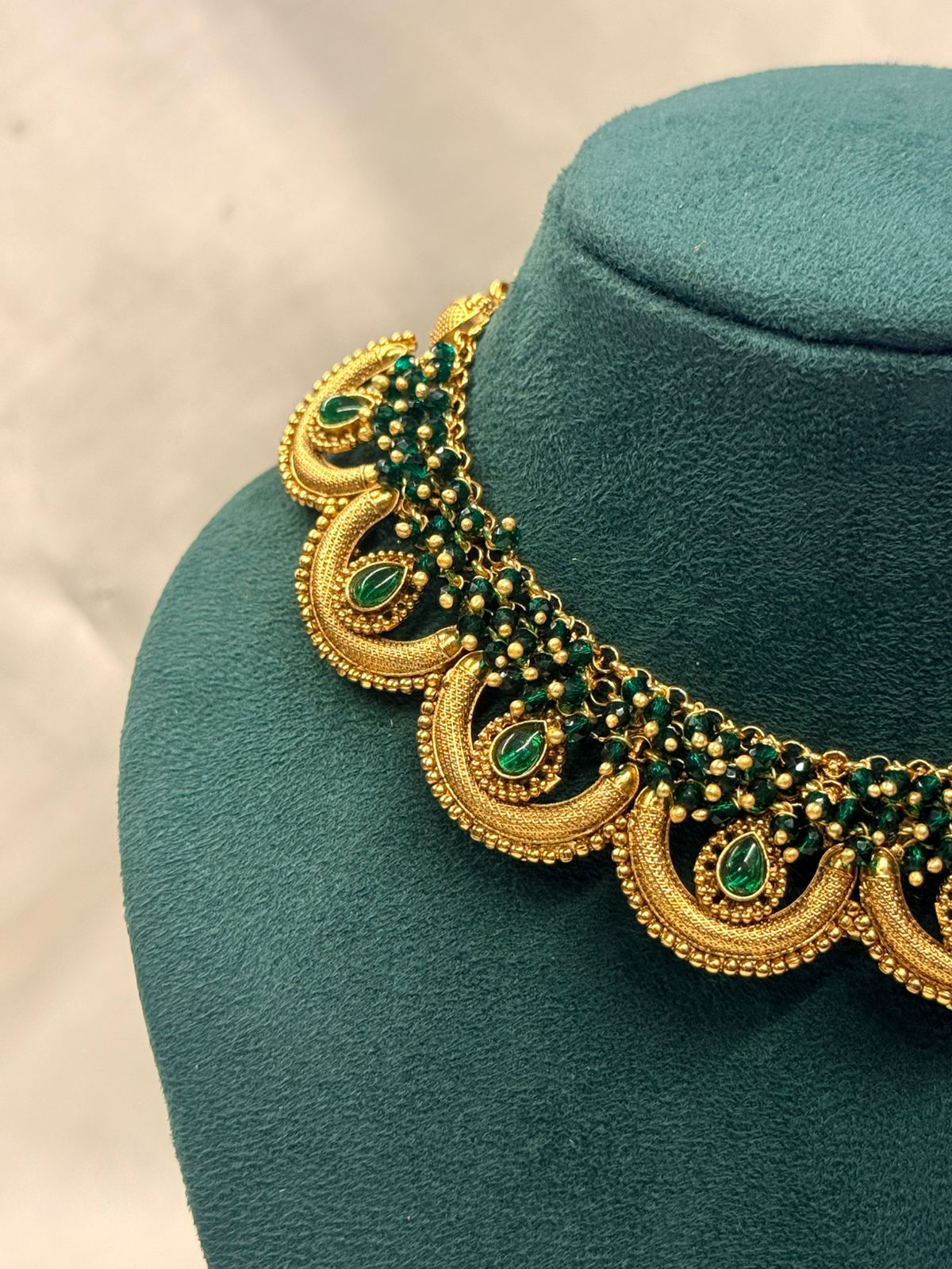 Heavy Green Beaded Gold Statement Necklace Set,llb718