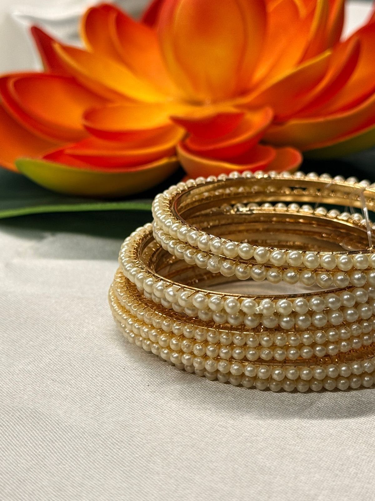 4 set pearl bangles, llb751