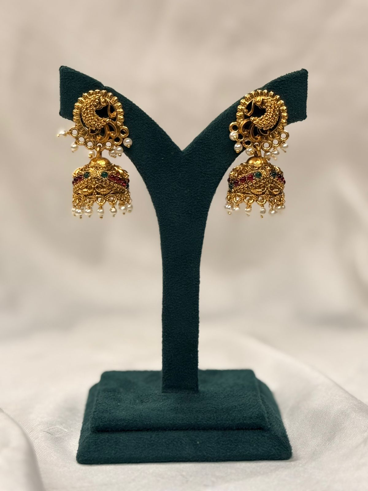 antiqu gold-finish peacock jhumka,llb761