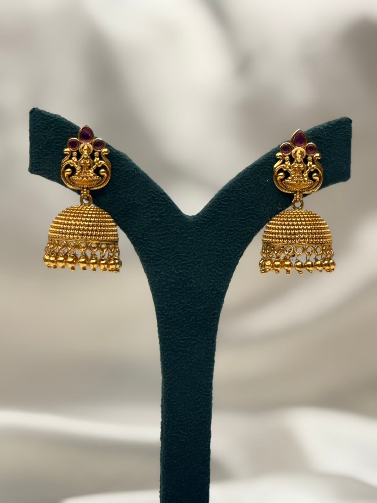 Lakshmi Motif Antique Gold Jhumka Earrings,llb771