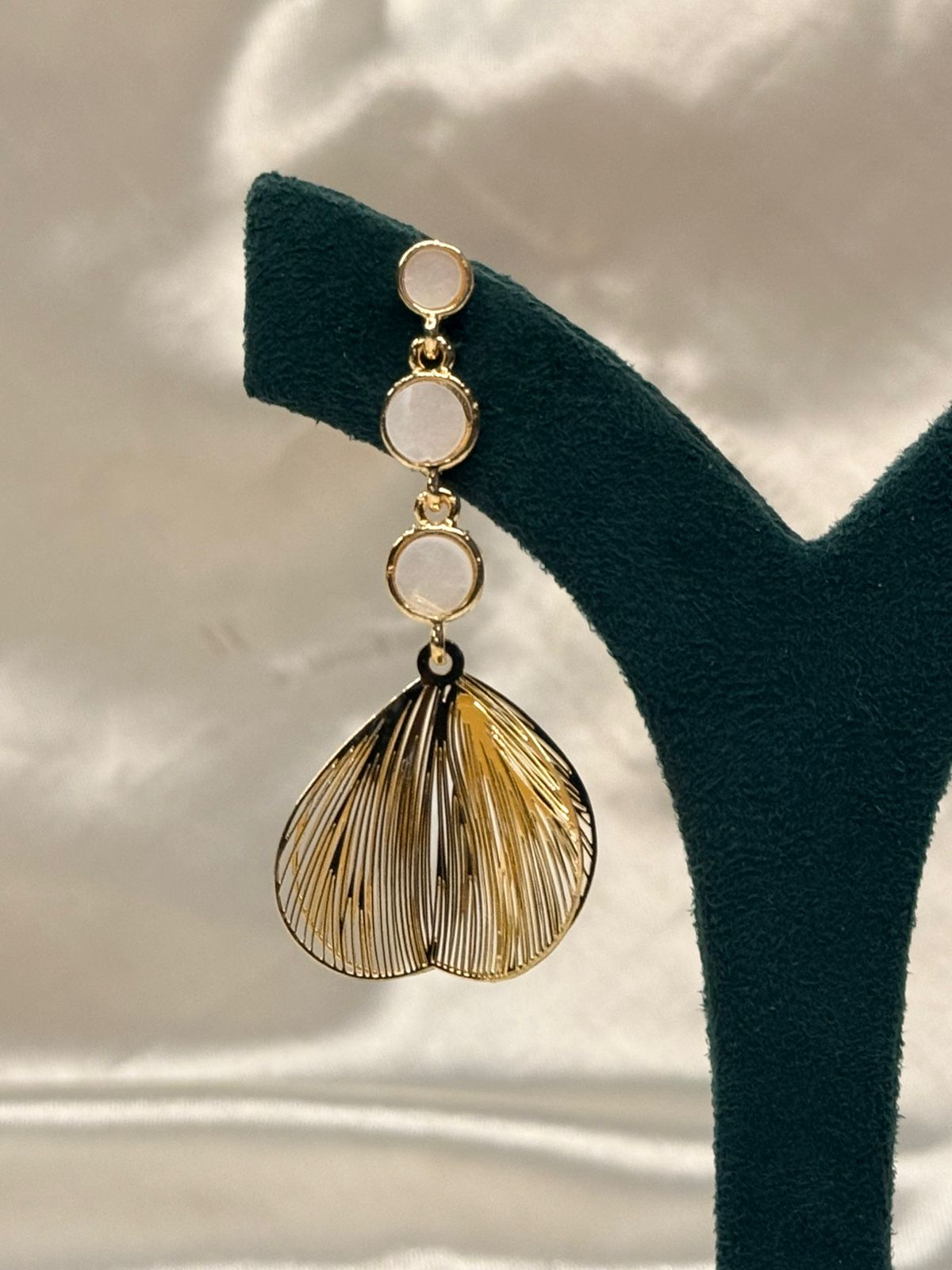 Elegant Gold Leaf Drop Earrings for Women,llb781