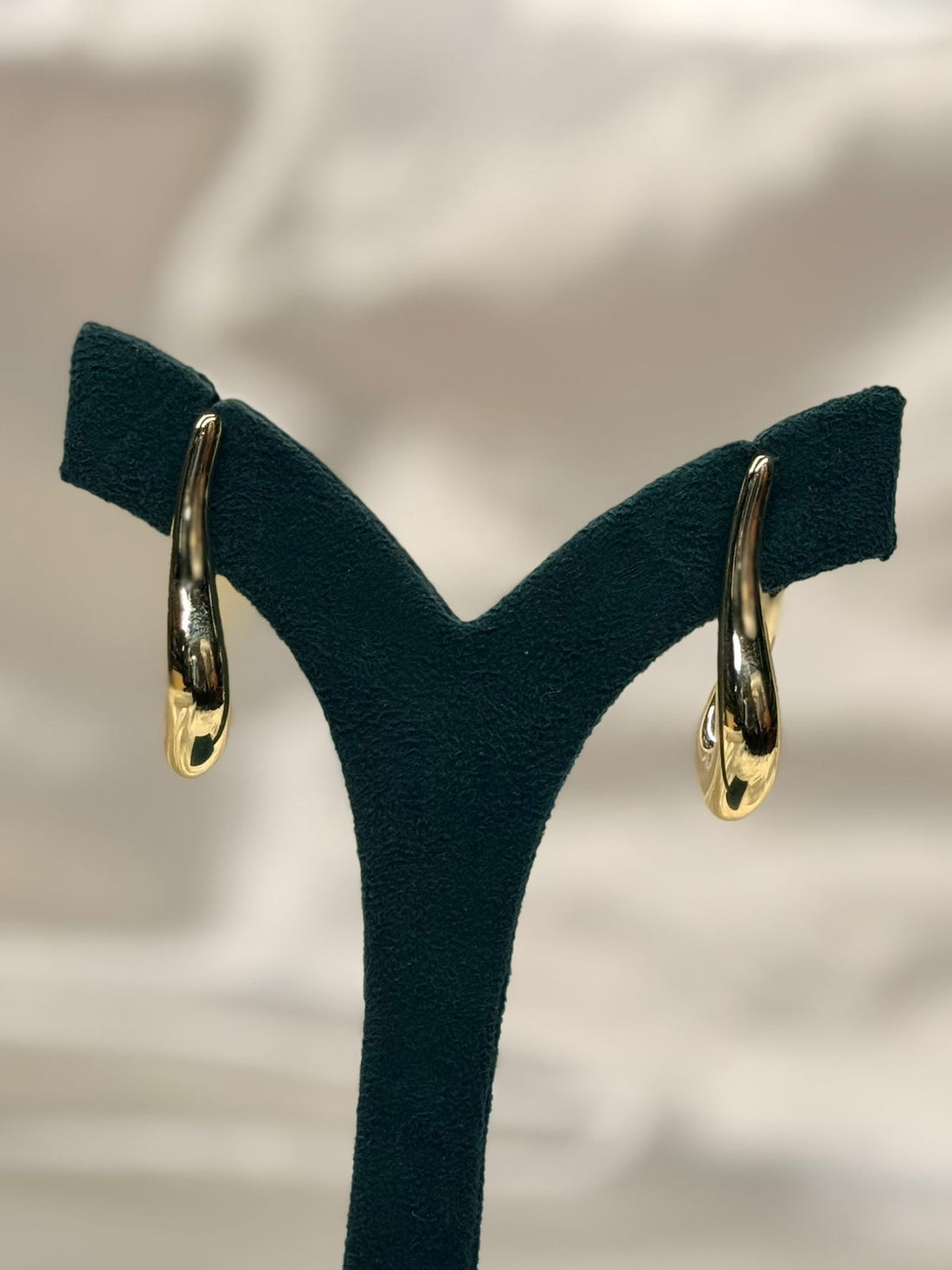 Bold Gold Teardrop Hoop Earrings,llb774