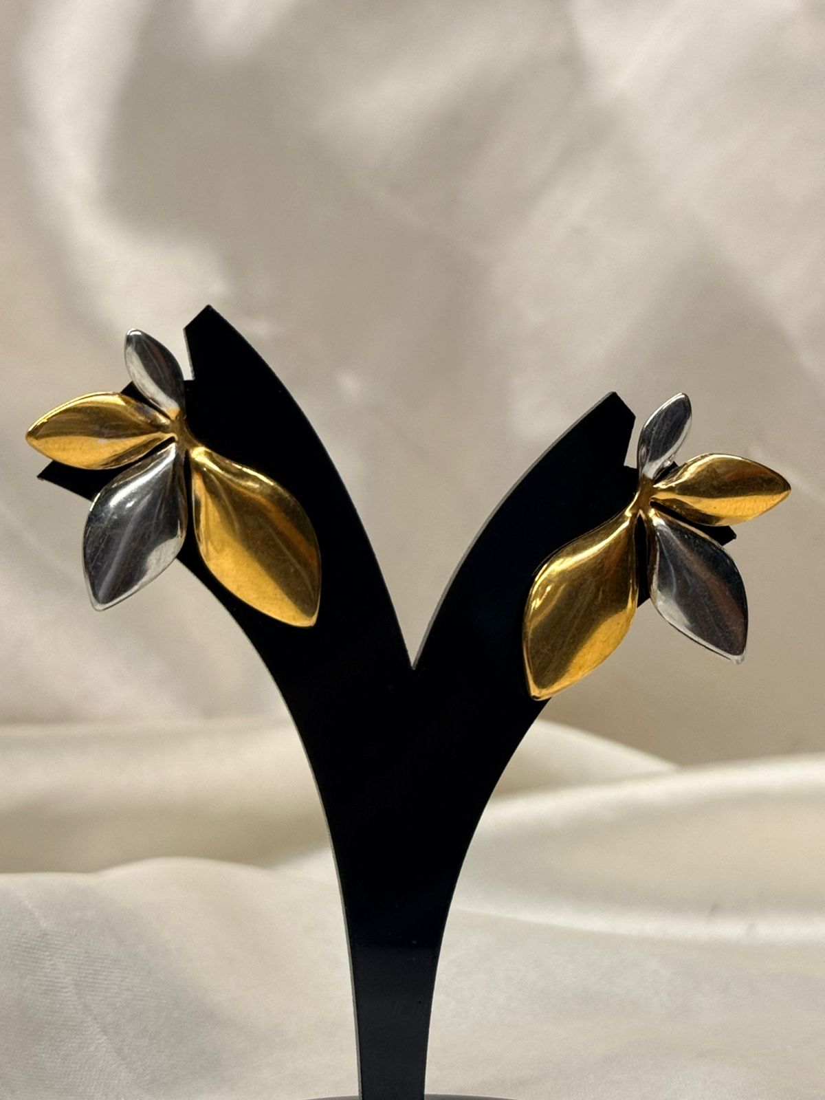 Elegant Leaf Design Gold & Silver Earring,llb797