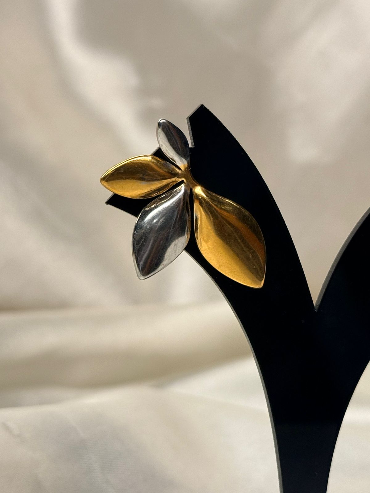 Elegant Leaf Design Gold & Silver Earring,llb797