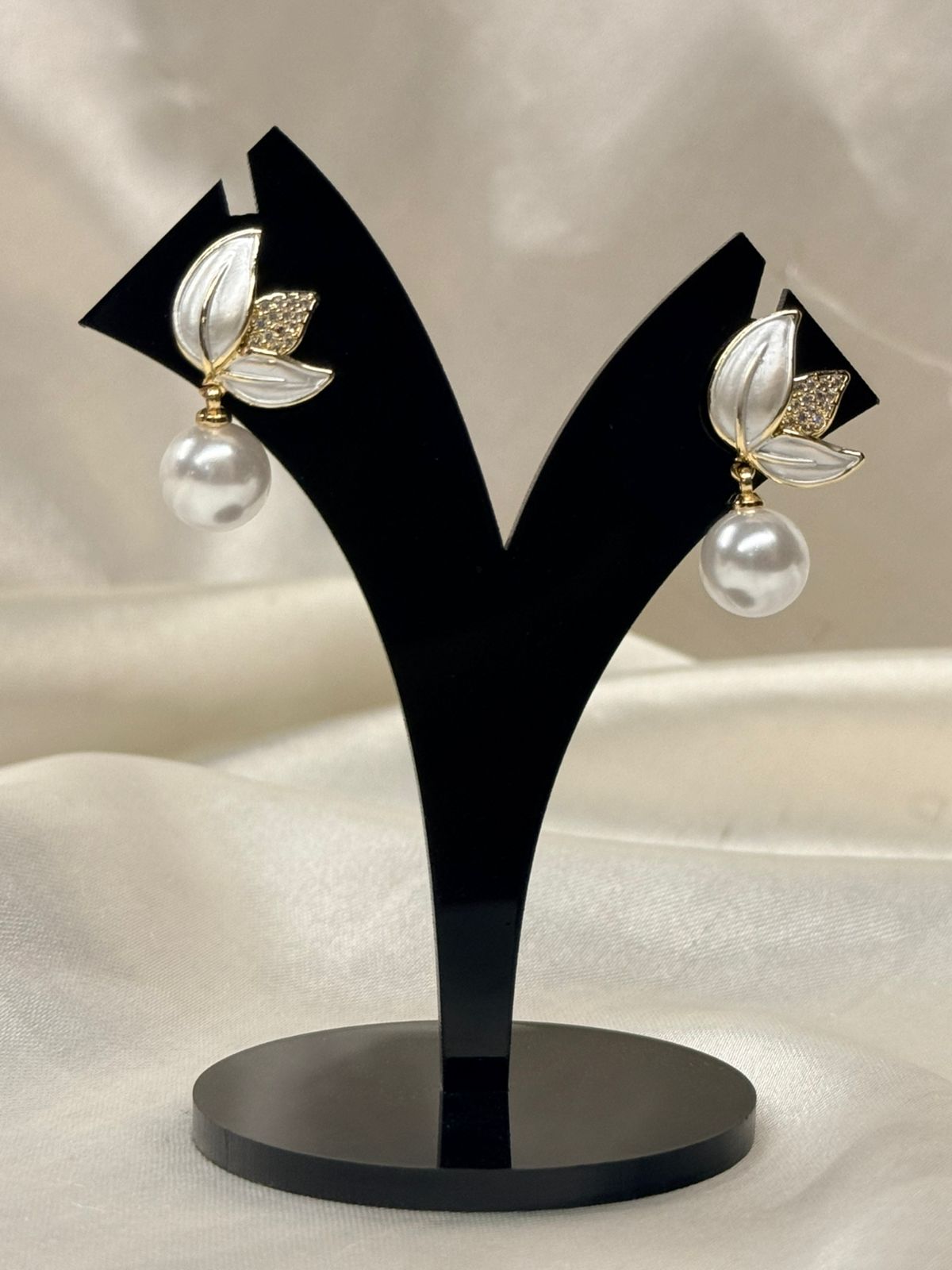 Elegant Pearl Drop Leaf Earrings,llb798
