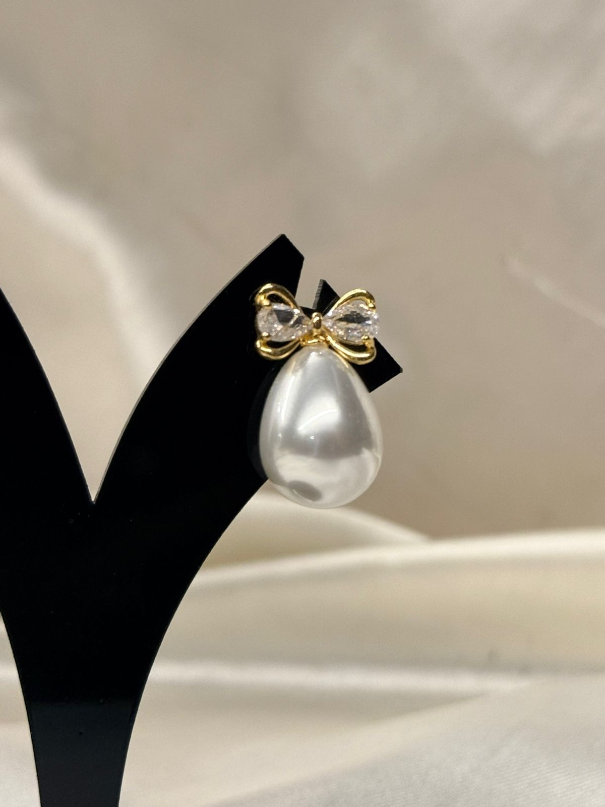Elegant Pearl Drop Bow Earrings,llb792