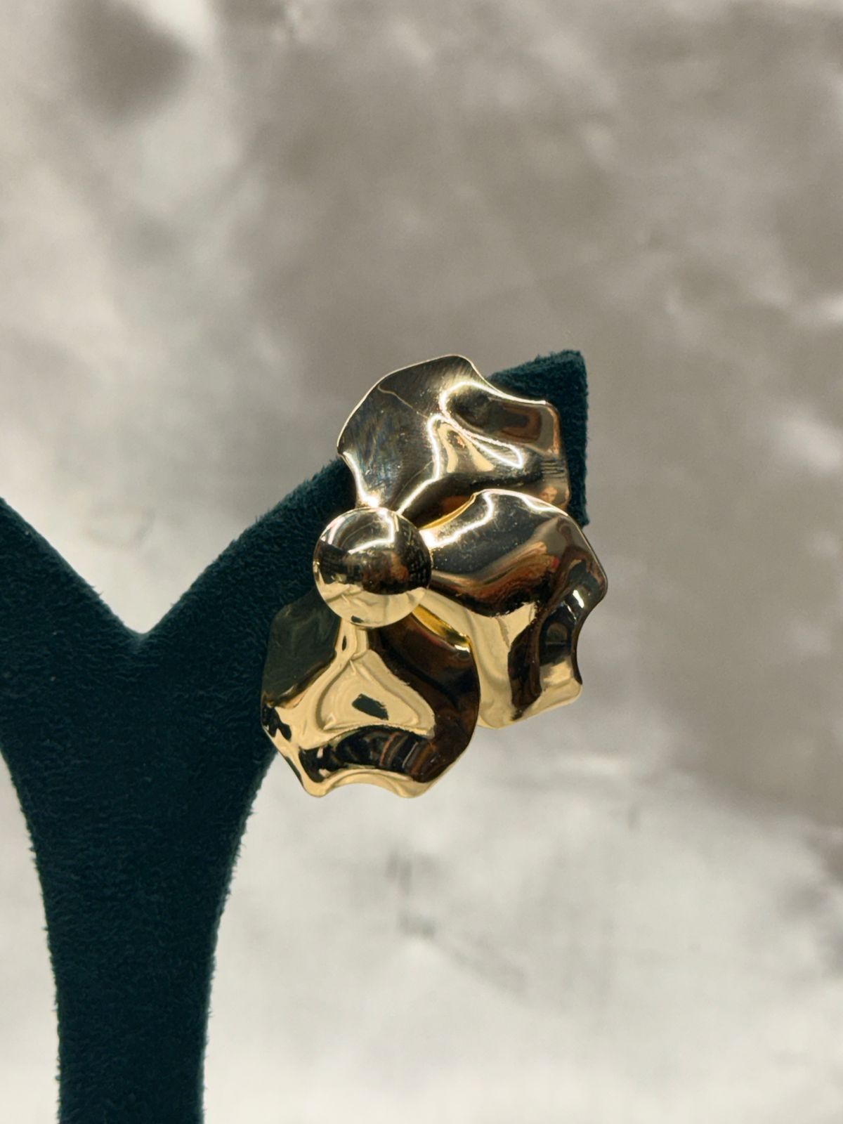 Elegant Gold Flower Statement Earrings,llb809