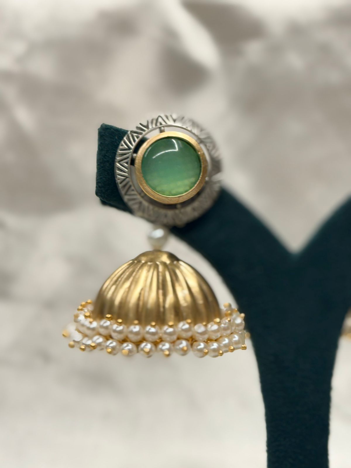Traditional Gold Jhumka Earrings,llb810