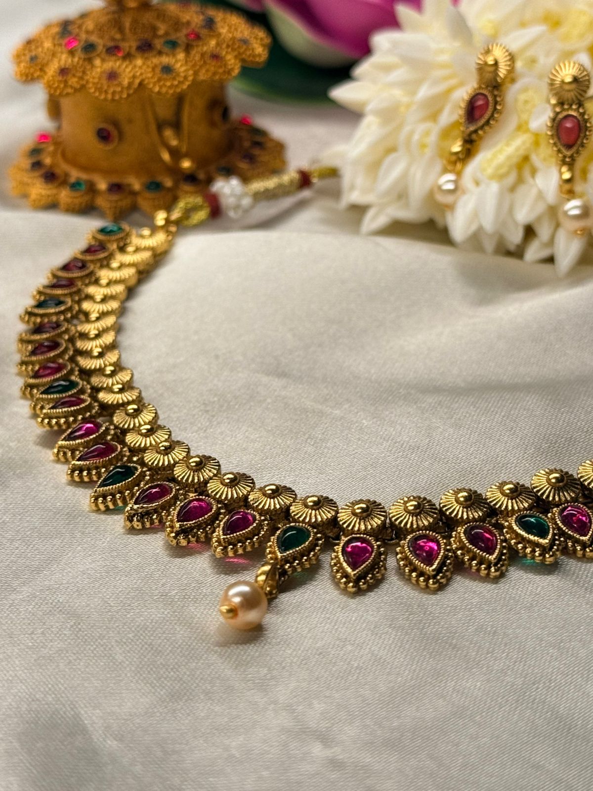 vishu collection,Antique Gold Palakka-Style Choker,llb834