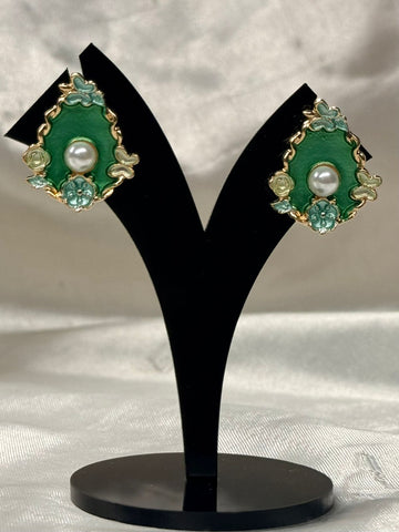 Vintage Green Enamel Pearl Floral Stud Earrings,llb840