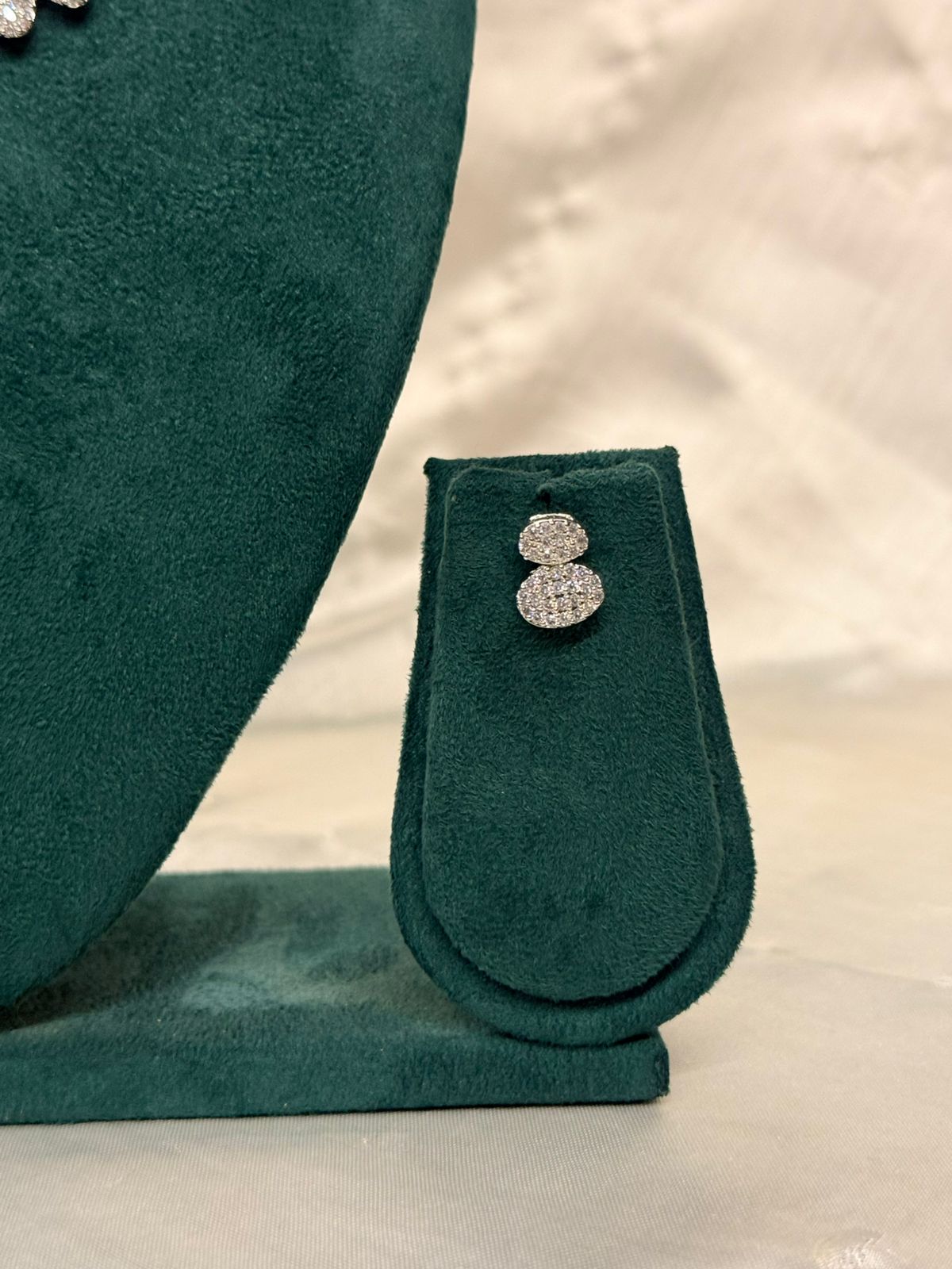vishu collection,Elegant Silver Crystal Necklace and Stud Earrings,llb854