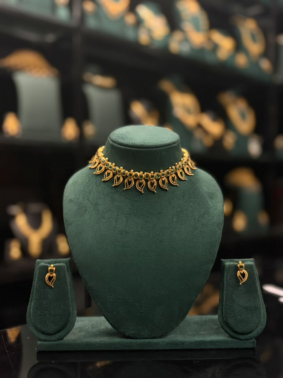 Gold Plated Stone Choker Necklace Set with & Matching Earrings |  OL06