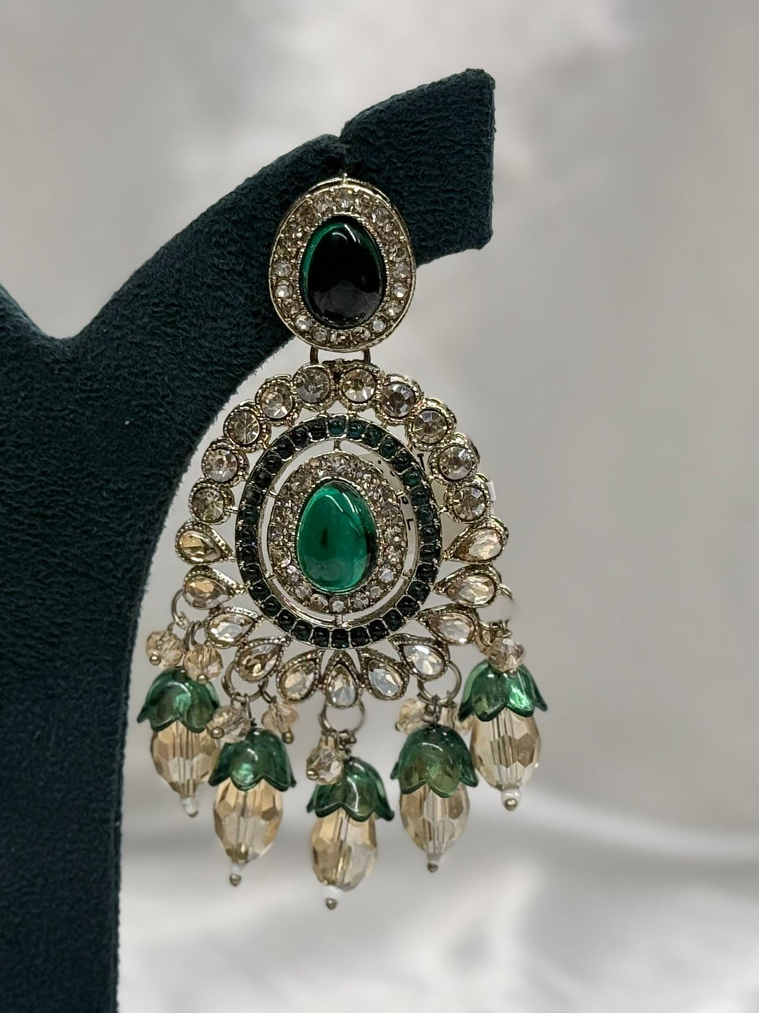 Emerald Green Kundan Drop Earrings for Women,llb632