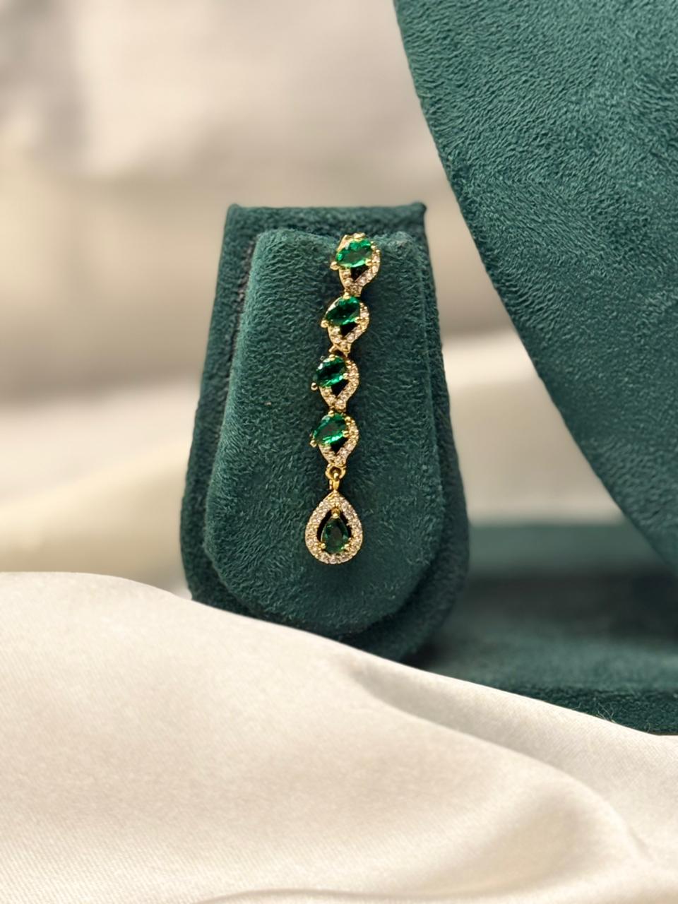 Designer Green Stone Necklace & Long Earrings,llb329