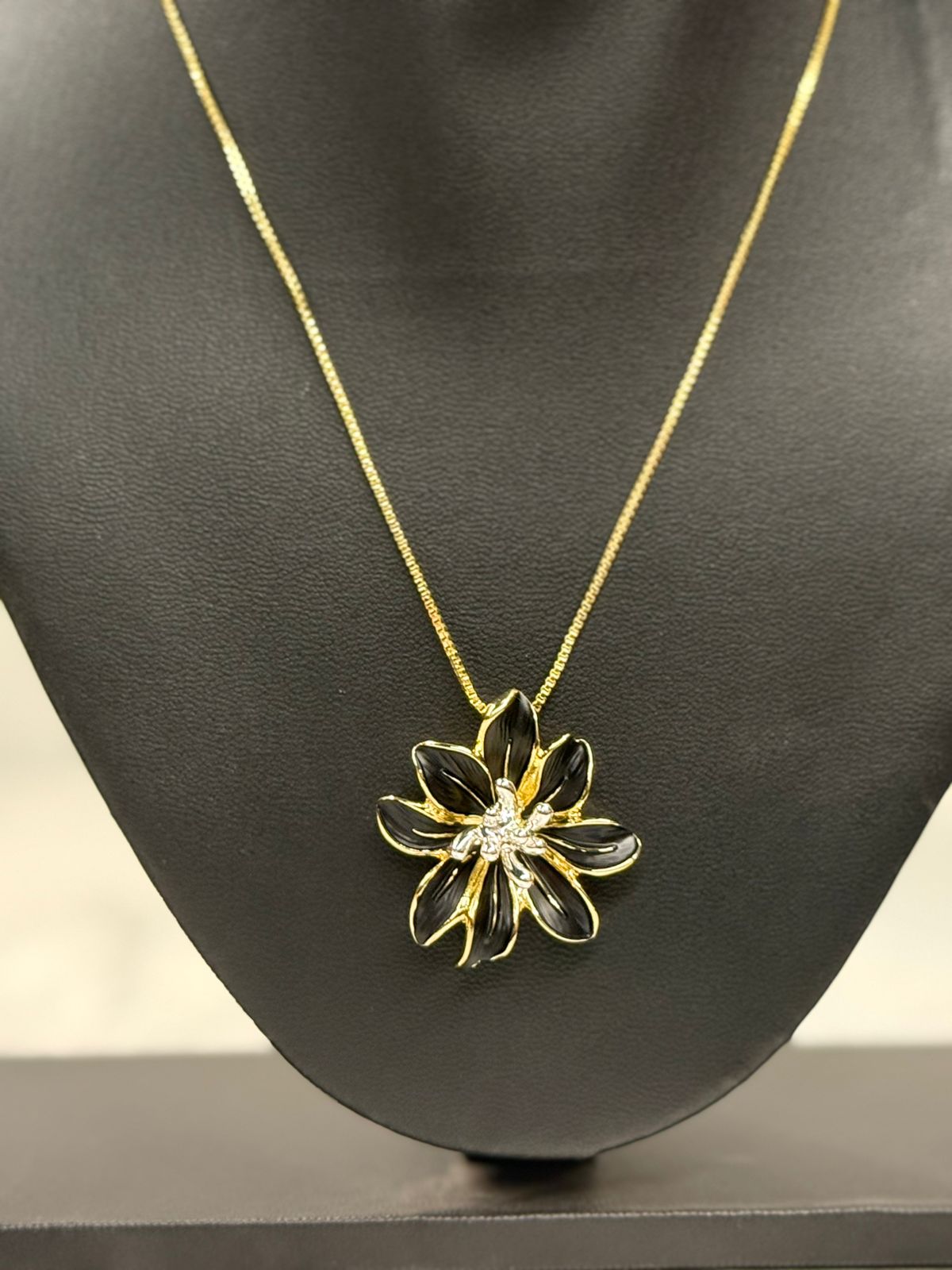 daily use anti tarnish  black flower necklace, llb570