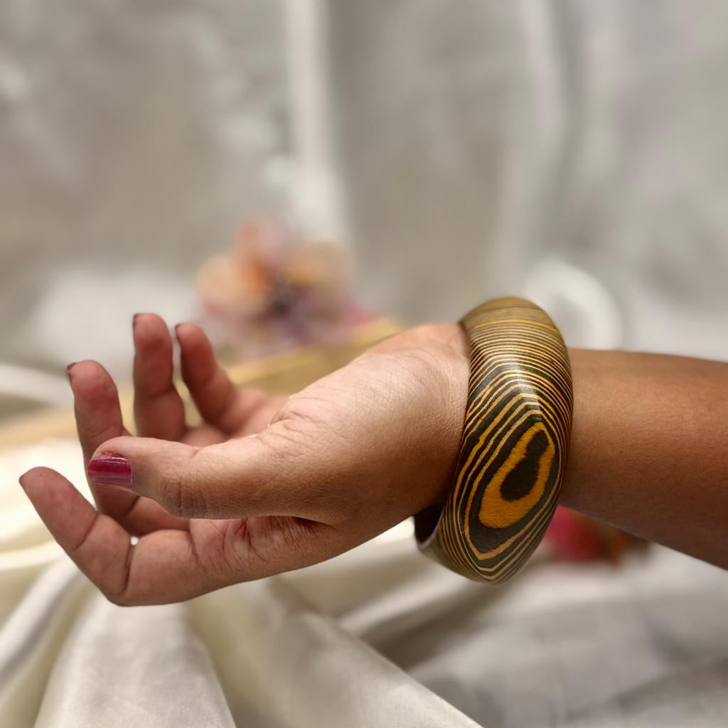 Wooden Bangle – Handmade Fashion Piece,llb312