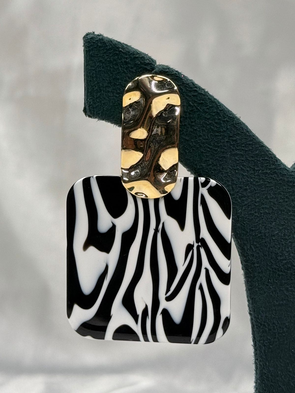 Black & White Abstract Acrylic Earrings with Gold Finish Studs,llb553