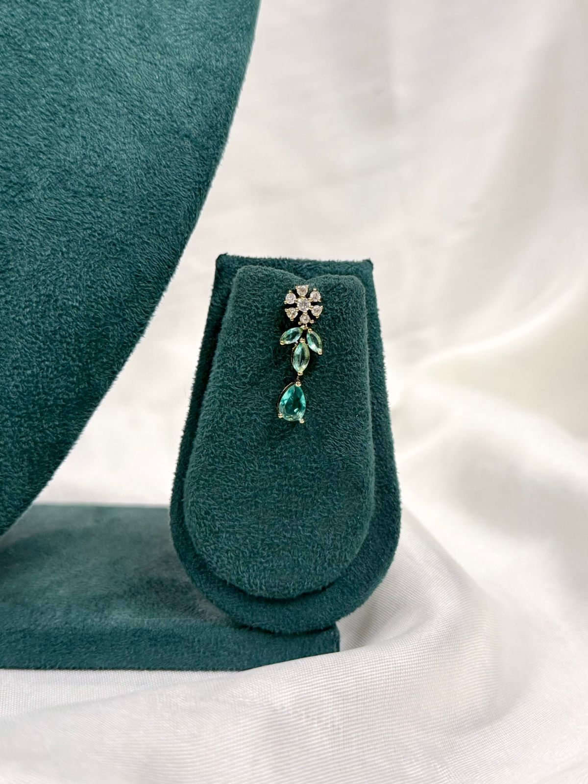 Green Stone Diamond Necklace for Women | Elegant Bridal Jewellery,llb432