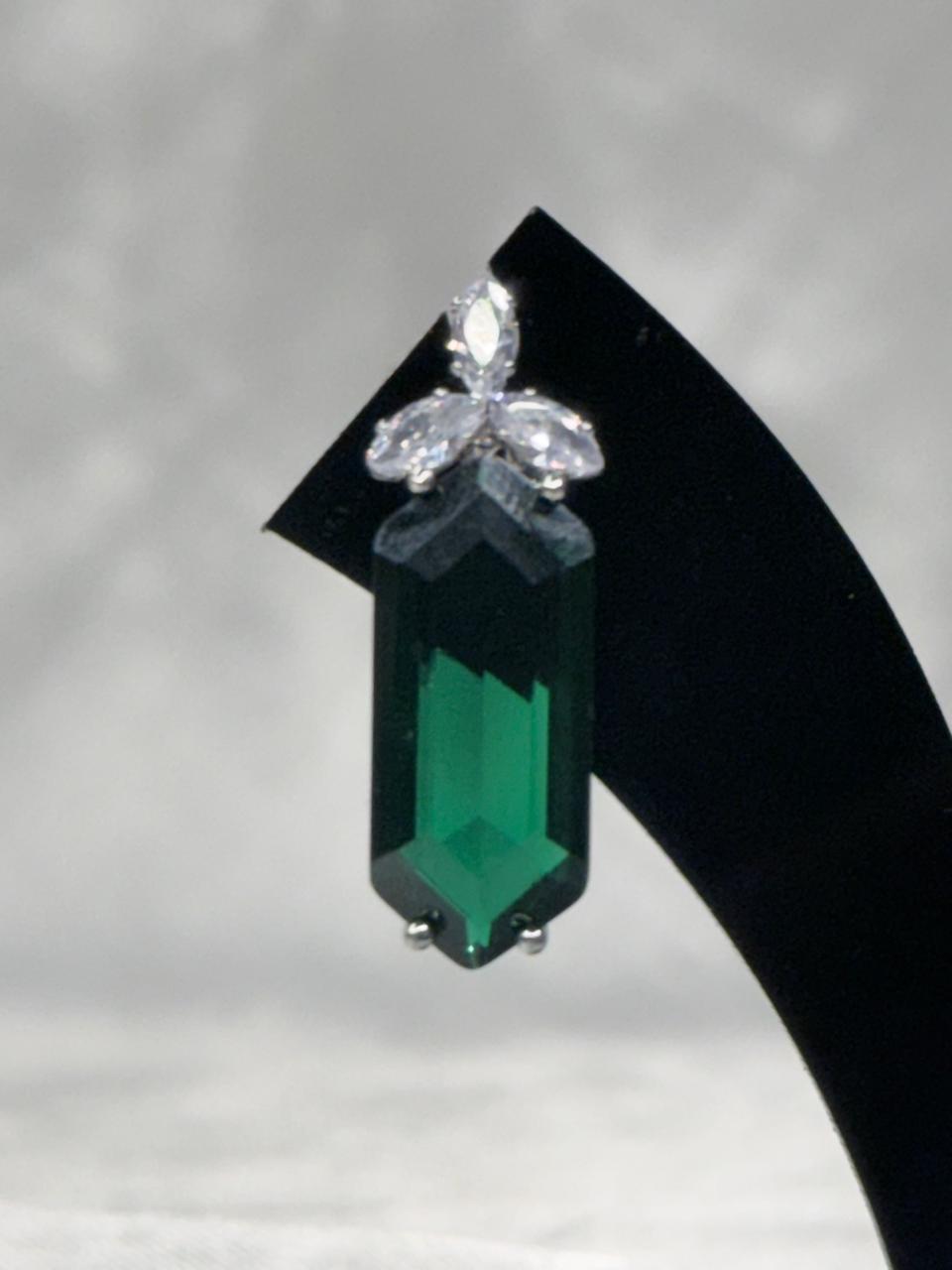 Green Crystal Drop Earrings for Women,llb573